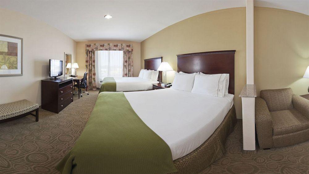 Holiday Inn Express & Suites Brownfield Exteriér fotografie