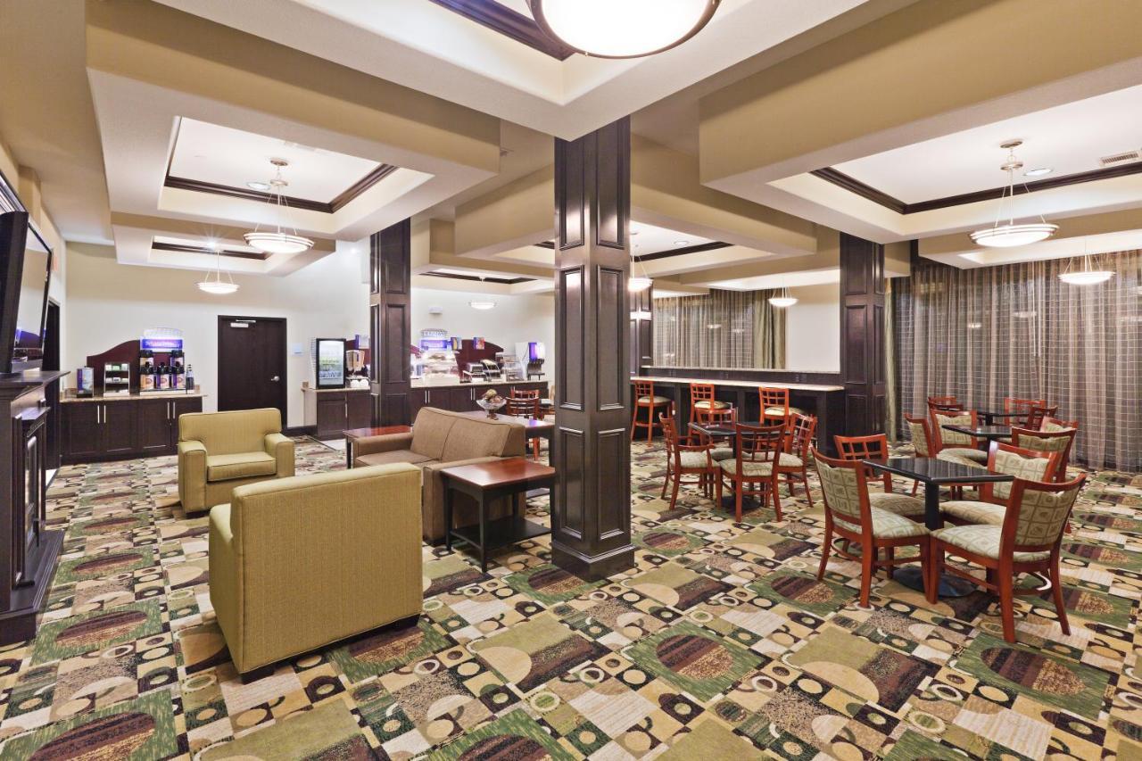 Holiday Inn Express & Suites Brownfield Exteriér fotografie